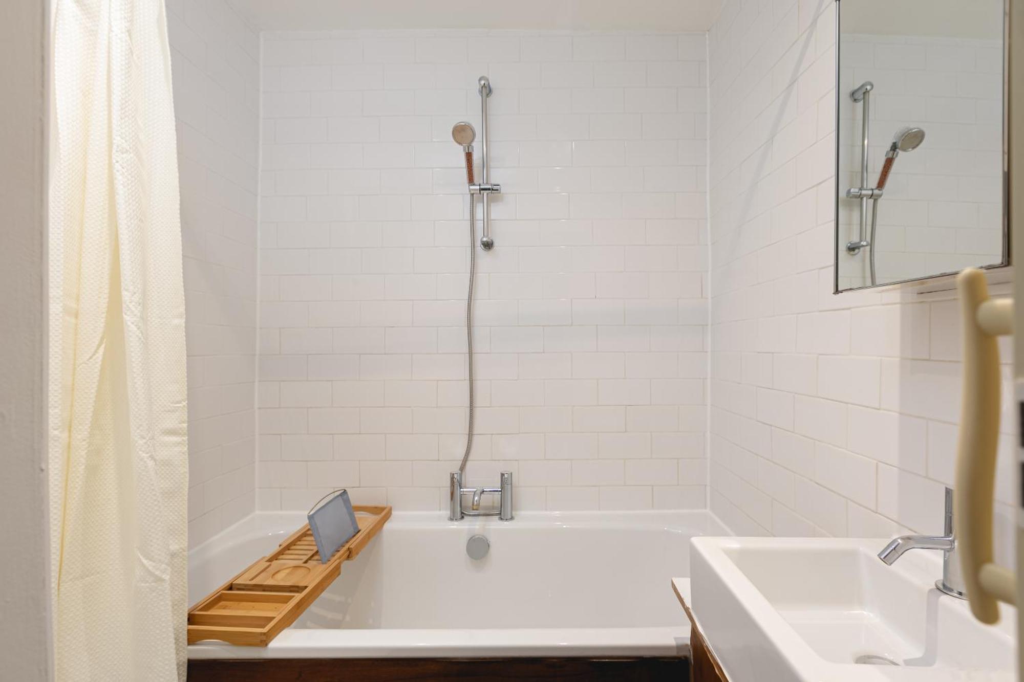 Appartamento Spacious With Garden In